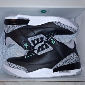 Jordan 3 Retro "Green Glow"
